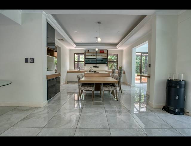 5 BEDROOM HOUSE FOR SALE IN BALLITO CENTRAL